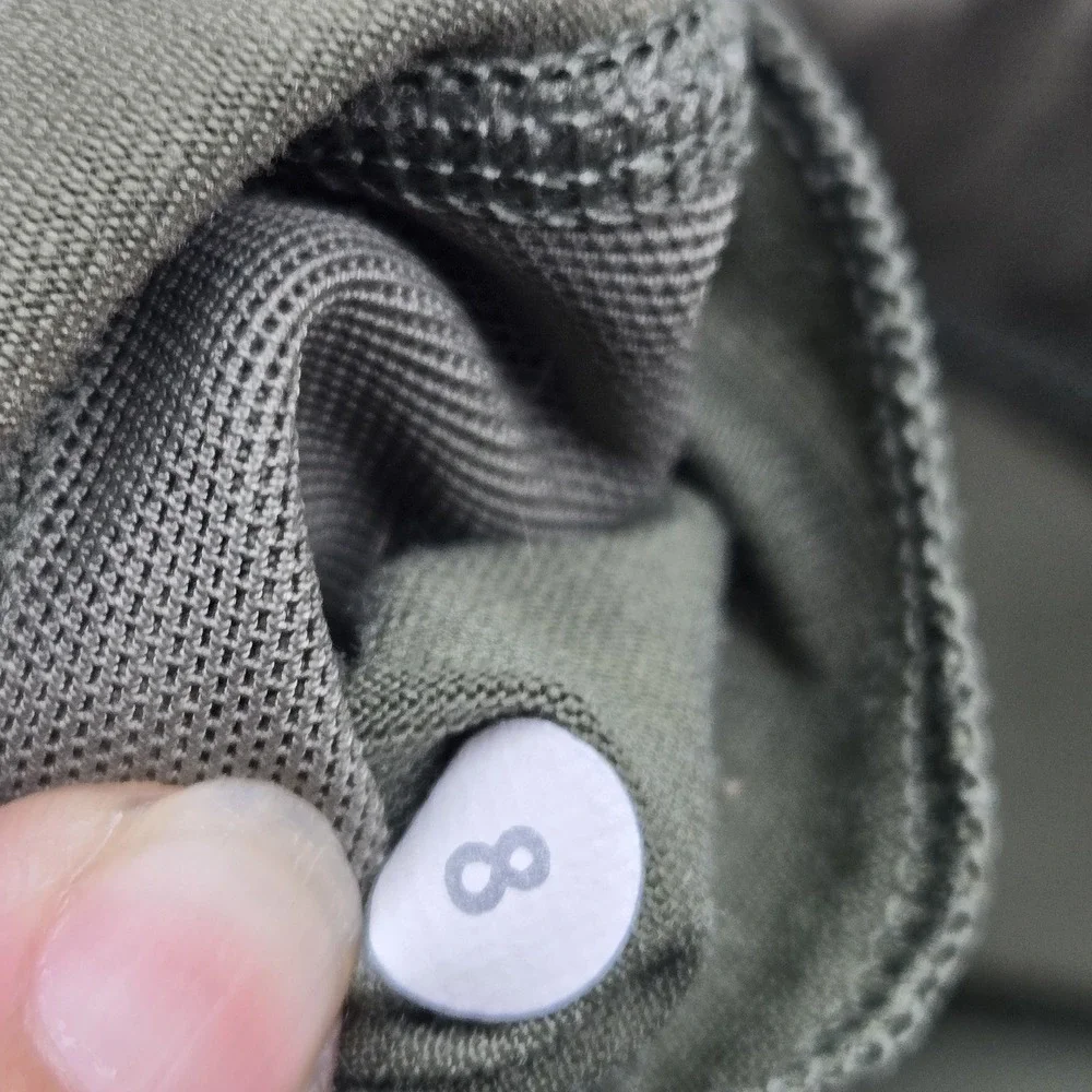 Lululemon Women Sports Bra 8 Green Flow Y Camouflage Wireless Pullover READ